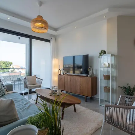 Marble 2-bedroom In *