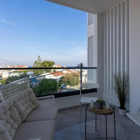 Marble 2-bedroom In Apartment Larnaca